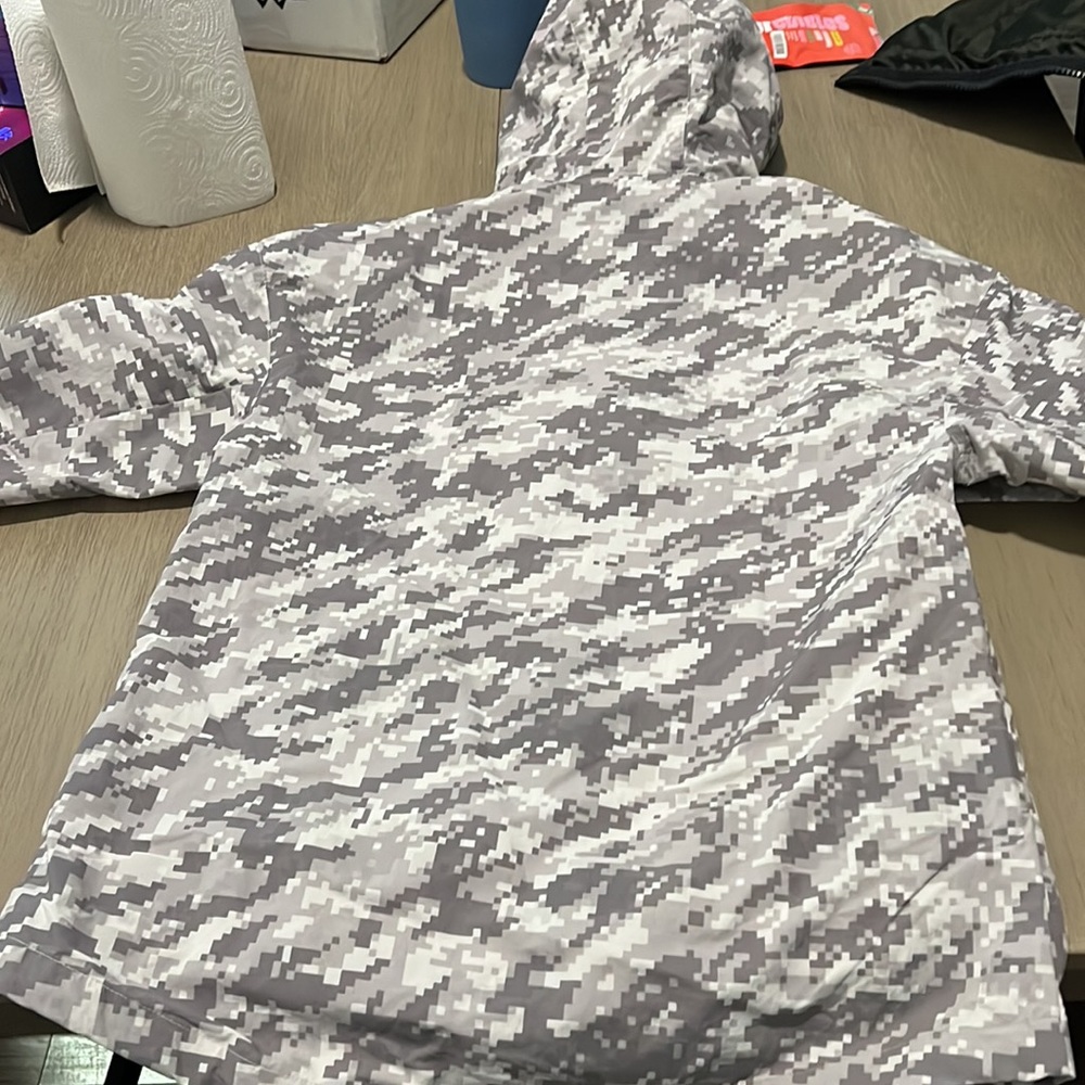 Mens Adidas size small wind breaker light jacket - Picture 6 of 9
